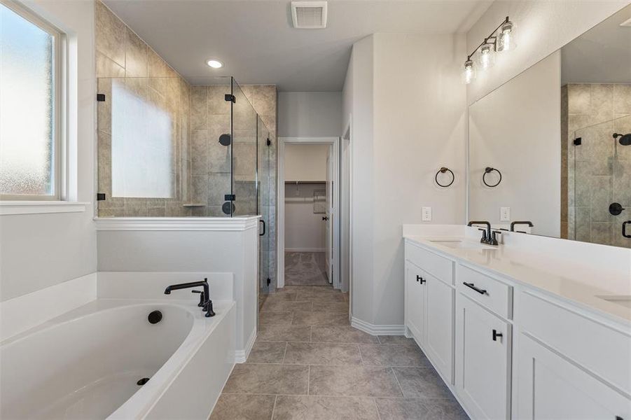 Furnished interior view inside a new home in Morningstar, Aledo (Image 7). Furnished interior view inside a new home in Morningstar, Aledo (Image 7).