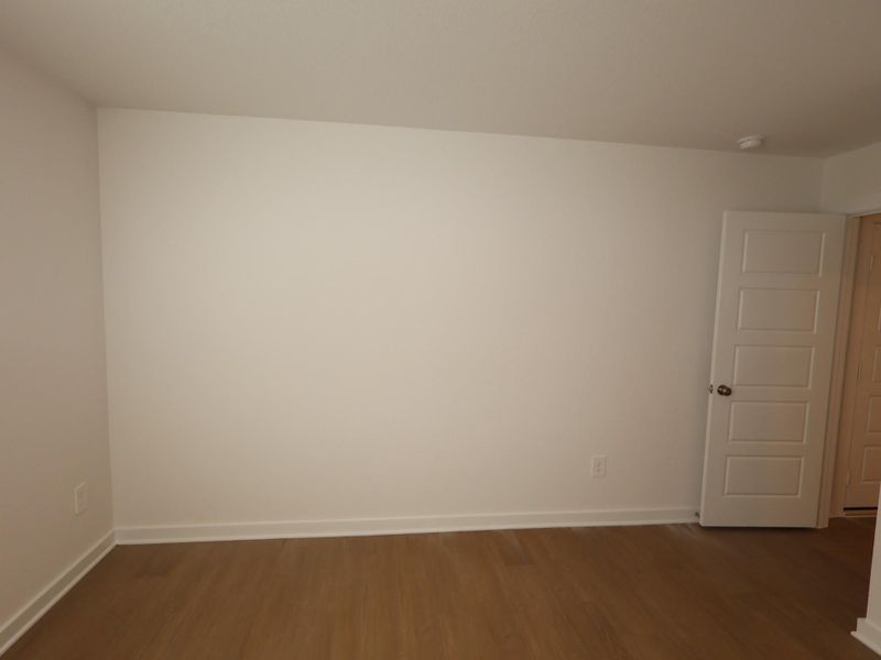 Spacious, unfurnished interior of a new home in Moran Ranch, Willis (Image 21).