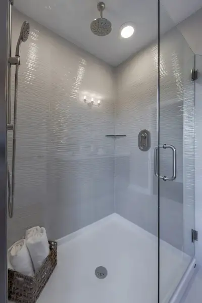 Sims primary bath