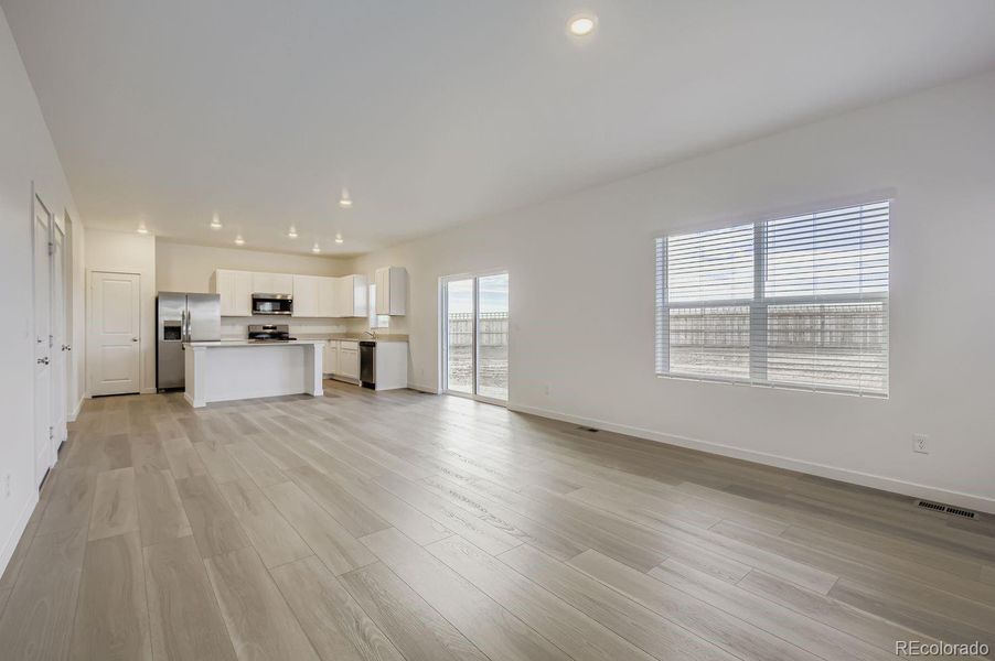 Spacious, unfurnished interior of a new home in Ledge Rock: The Camden Collection, Johnstown (Image 11).