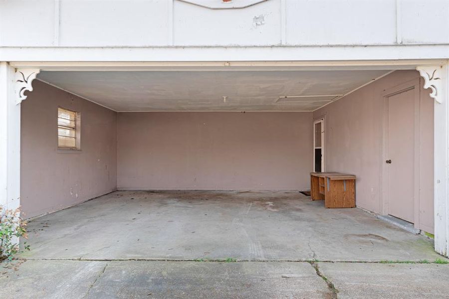 Exterior details and patio area of a home in , Blossom (Image 14).
