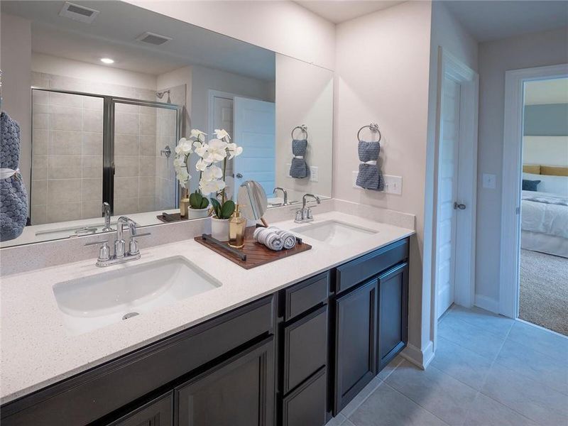 Furnished interior view inside a new home in Ivey Township, Dallas (Image 3).