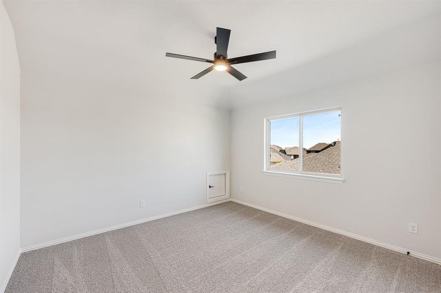 Spacious, unfurnished interior of a new home in Waterscape Classic 60s, Royse City (Image 34). Spacious, unfurnished interior of a new home in Waterscape Classic 60s, Royse City (Image 34).