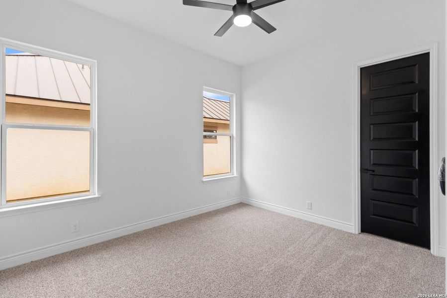 Spacious, unfurnished interior of a new home in , Selma (Image 26).