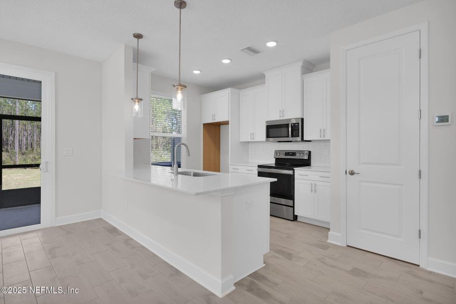 Furnished interior view inside a new home in Woodland Park, Ponte Vedra (Image 3). Furnished interior view inside a new home in Woodland Park, Ponte Vedra (Image 3).