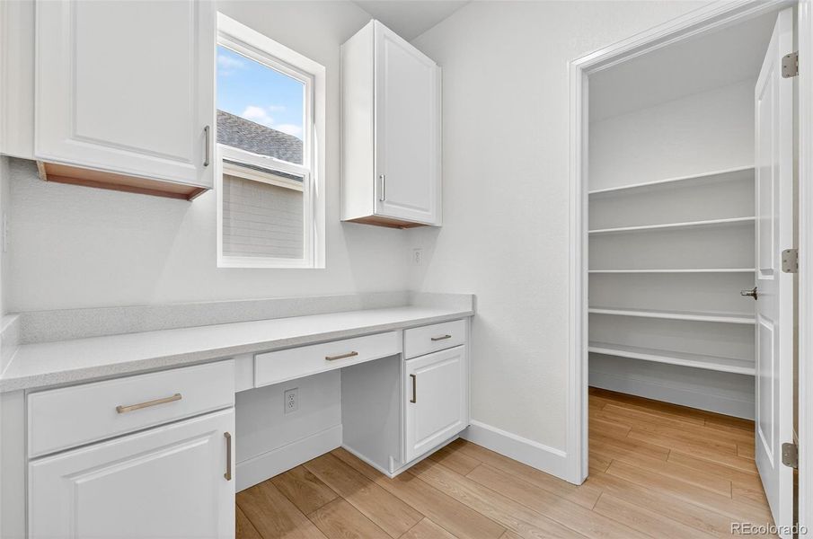 16507 W 92nd Place ~ Ready Now