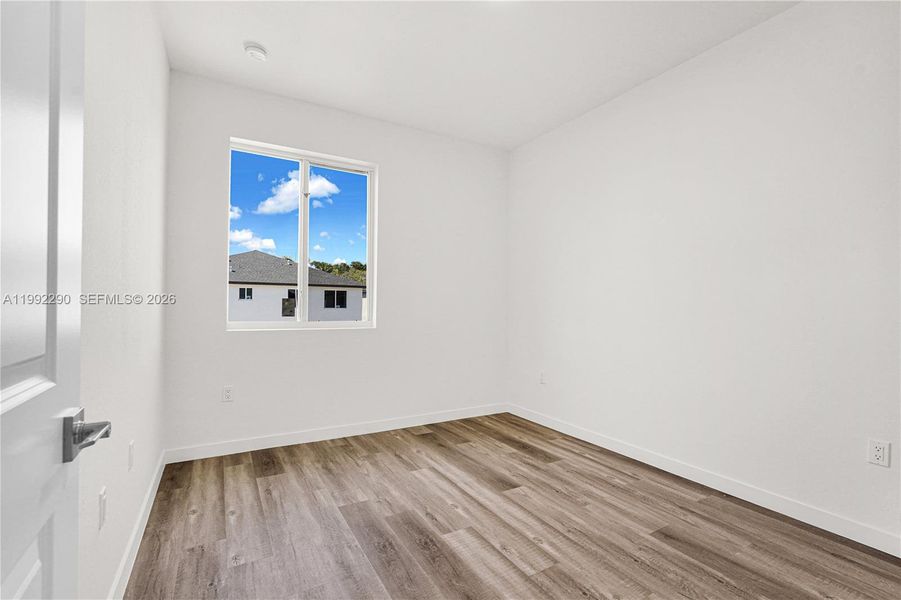 Spacious, unfurnished interior of a new home in , Miami (Image 25).