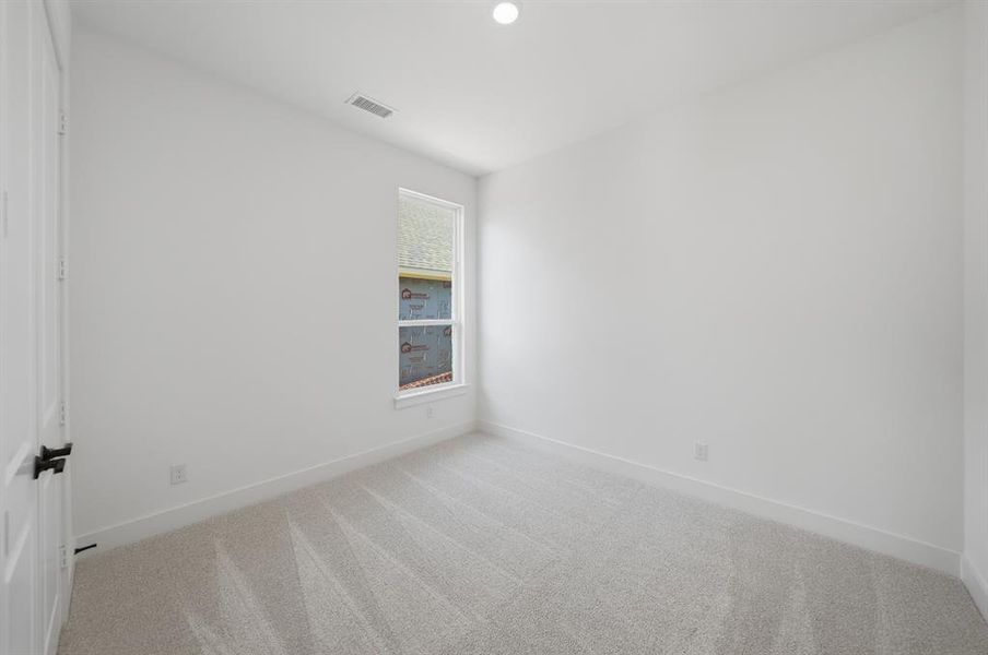 Spacious, unfurnished interior of a new home in Devonshire, Forney (Image 25).