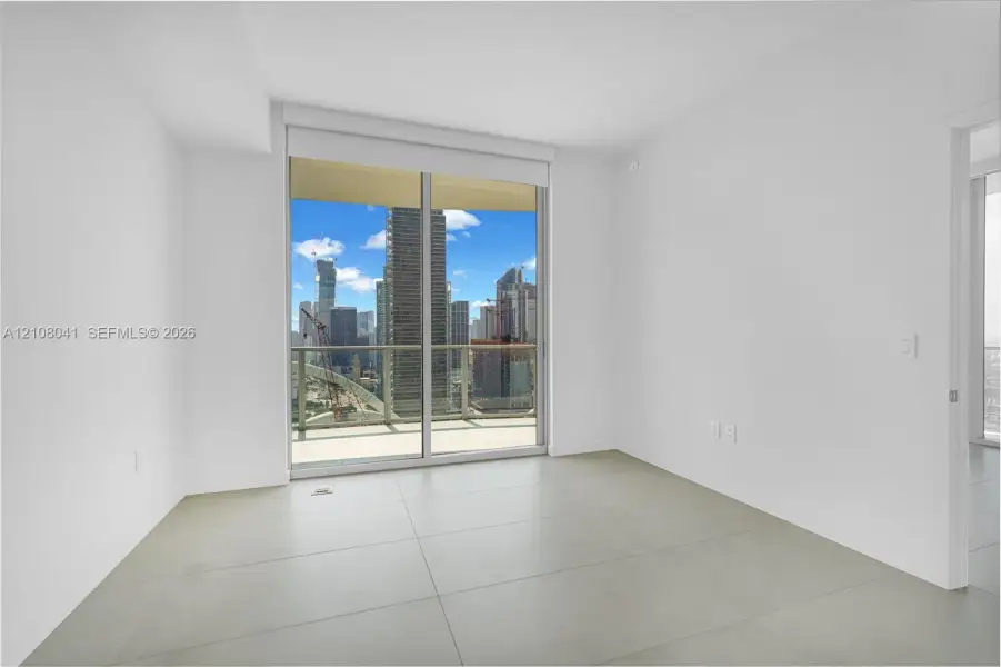 Spacious, unfurnished interior of a new home in , Miami (Image 21).