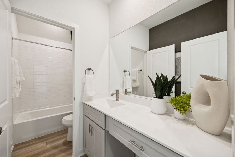 Representative furnished interior of a home built from the Jayton by Pulte Homes in Pulte Homes at Two Step Farm, Montgomery (Image 9).