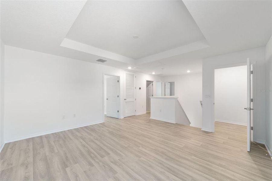 Spacious, unfurnished interior of a new home in Calesa Township, Ocala (Image 50).