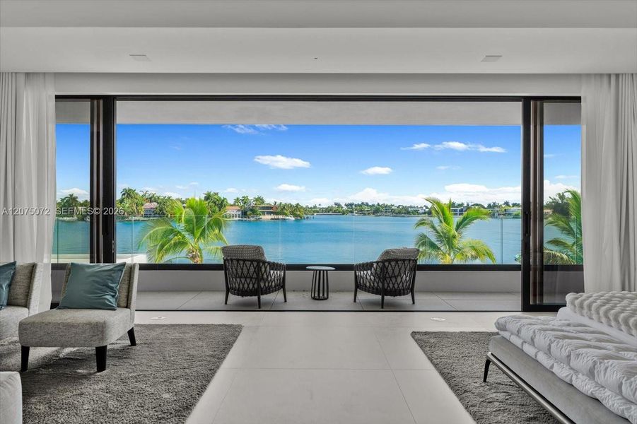 Community amenities in , Miami Beach (Image 35).
