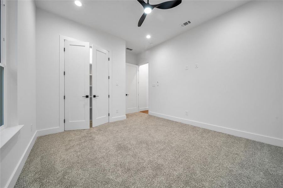 Spacious, unfurnished interior of a new home in , Kaufman (Image 20).