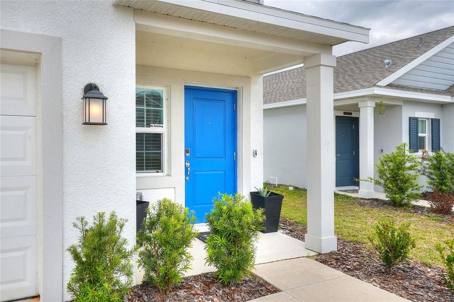 Exterior details and patio area of a home in , Lake Wales (Image 20).
