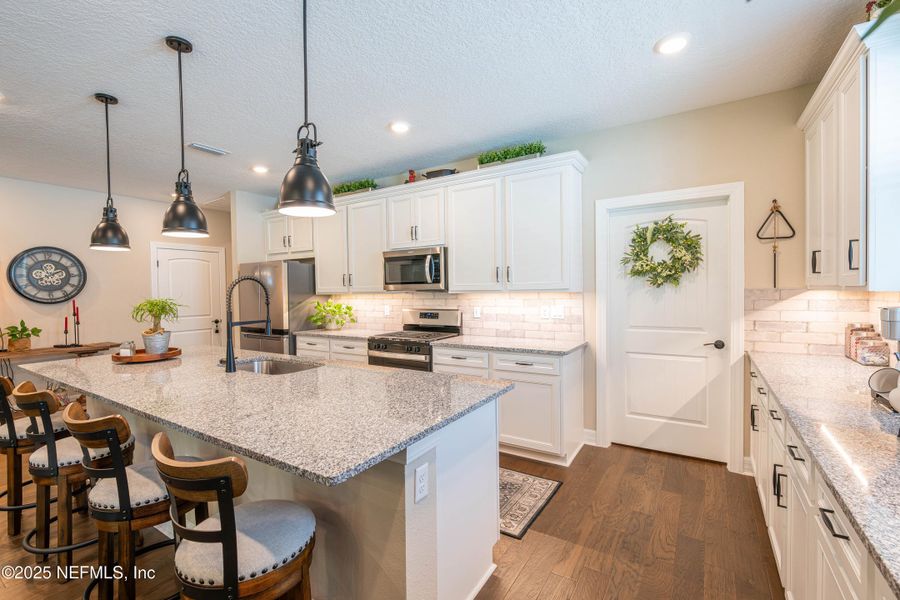 Furnished interior view inside a new home in , Ponte Vedra (Image 44).