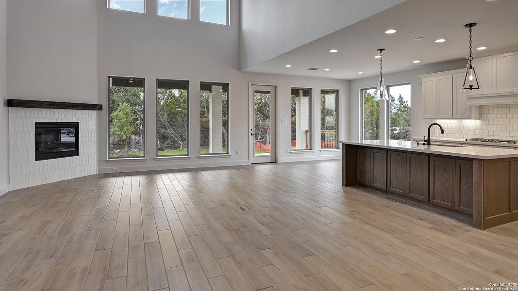 Spacious, unfurnished interior of a new home in Esperanza 60', Boerne (Image 17). Spacious, unfurnished interior of a new home in Esperanza 60', Boerne (Image 17).