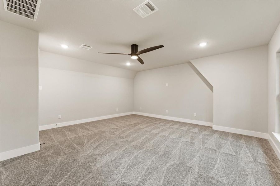 Spacious, unfurnished interior of a new home in , Huntsville (Image 40). Spacious, unfurnished interior of a new home in , Huntsville (Image 40).