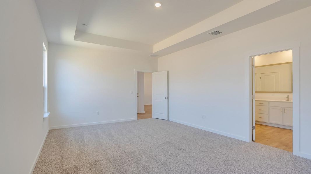 Spacious, unfurnished interior of a new home in Rosenbusch Ranch, Leander (Image 24). Spacious, unfurnished interior of a new home in Rosenbusch Ranch, Leander (Image 24).