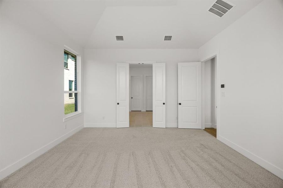 Spacious, unfurnished interior of a new home in Chatham Reserve, Providence Village (Image 24).