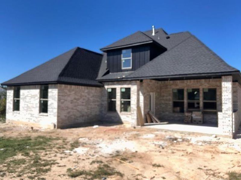 Exterior details and patio area of a home in , Beaumont (Image 2).