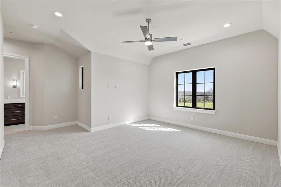 Spacious, unfurnished interior of a new home in , Bartonville (Image 28).