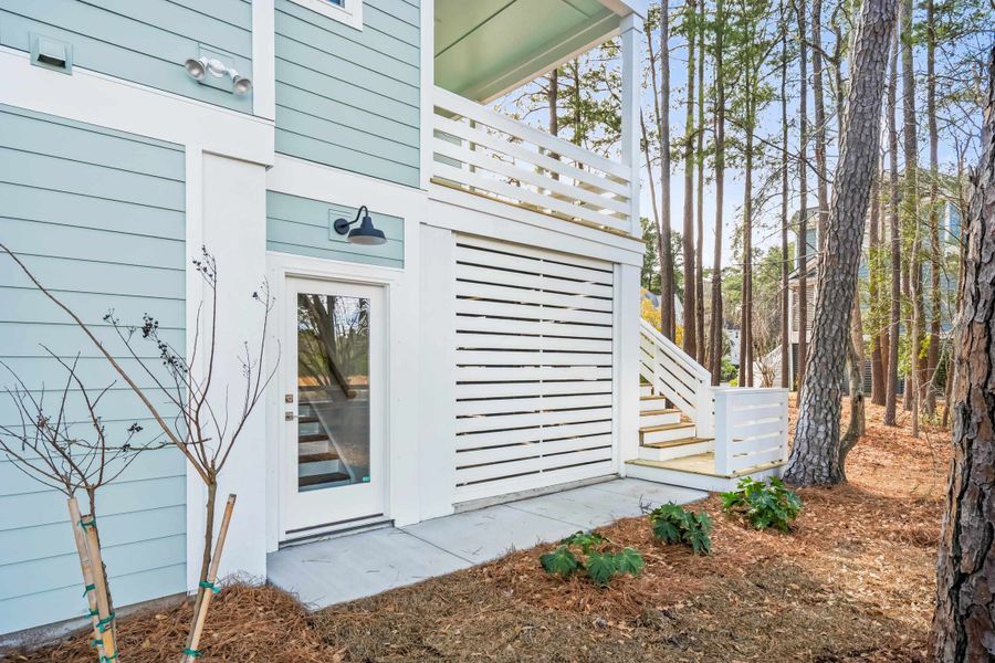 Exterior details and patio area of a home in Harbor Oaks Marina, Myrtle Beach (Image 22).