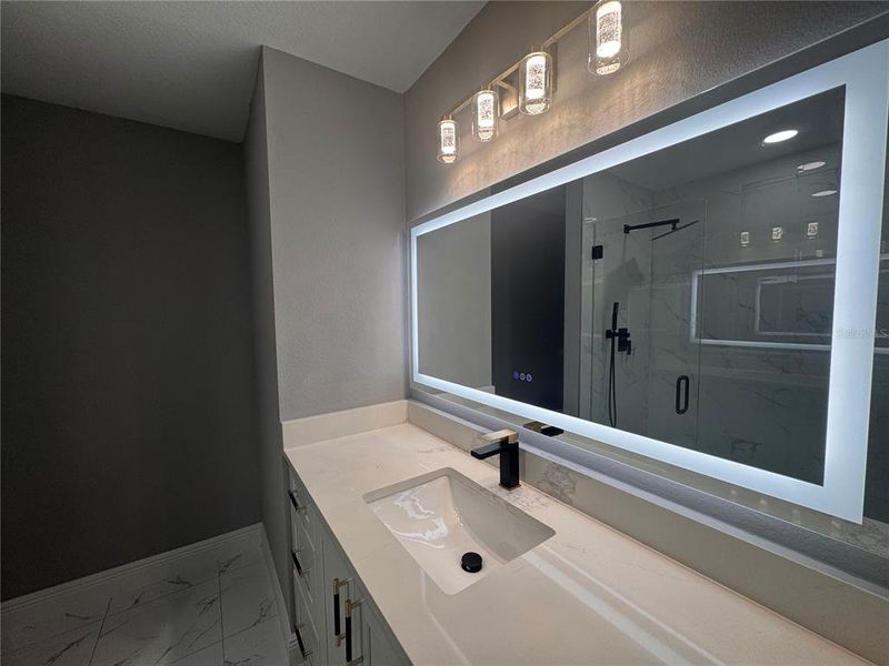 Image 18 of a home in .