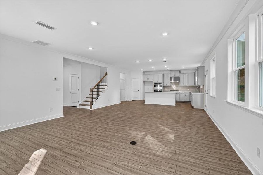 Spacious, unfurnished interior of a new home in Bailey Fence, Dacula (Image 43).