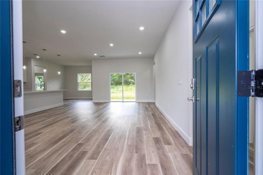 Spacious, unfurnished interior of a new home in , Ocala (Image 49).