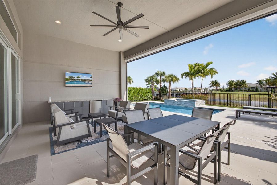 Patio 73-web-or-mls-5D1A5935