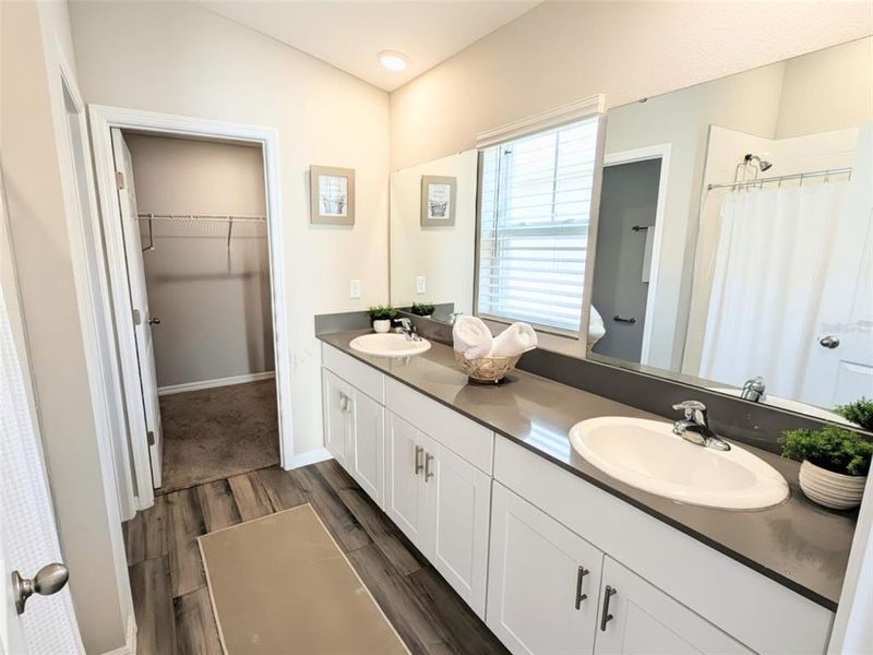 Furnished interior view inside a new home in Hammock Reserve, Haines City (Image 4). Furnished interior view inside a new home in Hammock Reserve, Haines City (Image 4).