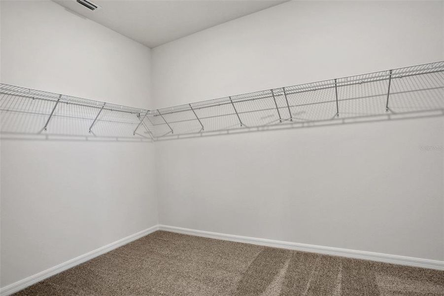 Spacious, unfurnished interior of a new home in Angeline, Land O' Lakes (Image 26).