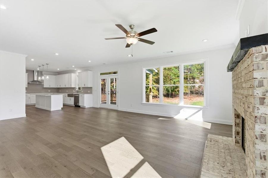 Spacious, unfurnished interior of a new home in The Estates at Hurricane Pointe, Douglasville (Image 37).