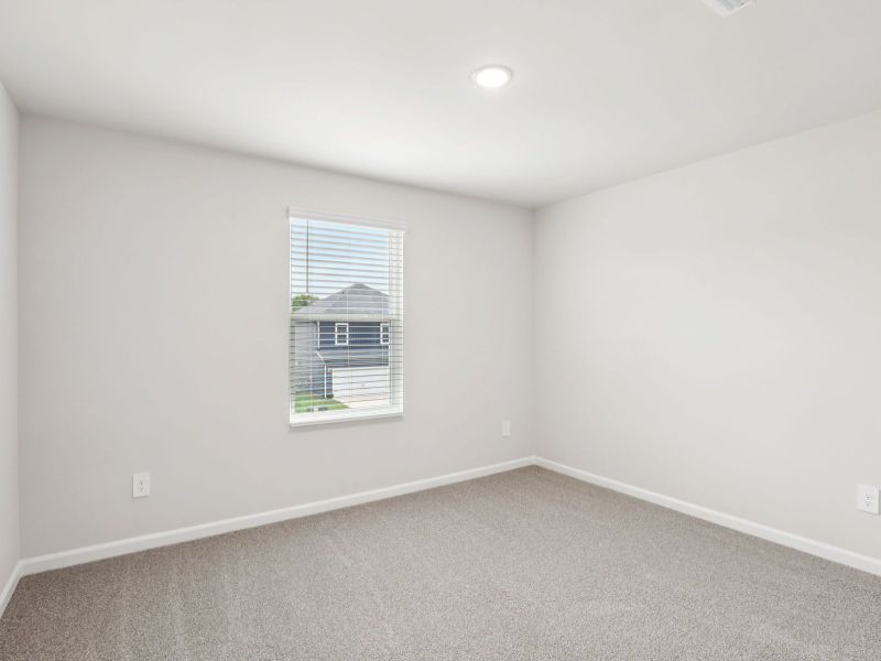 Spacious, unfurnished interior of a new home in River Glen, Angier (Image 18).