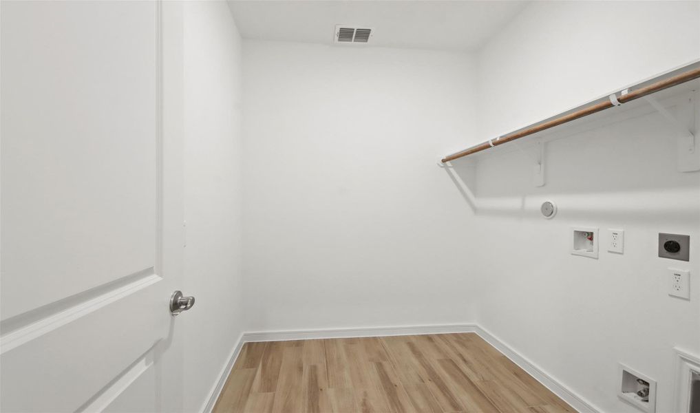 Laundry room (*Photo not of actual home and used for illustration purposes only.) Laundry room (*Photo not of actual home and used for illustration purposes only.)