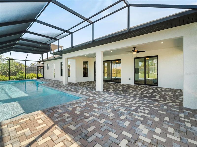 Huge pool deck Huge pool deck