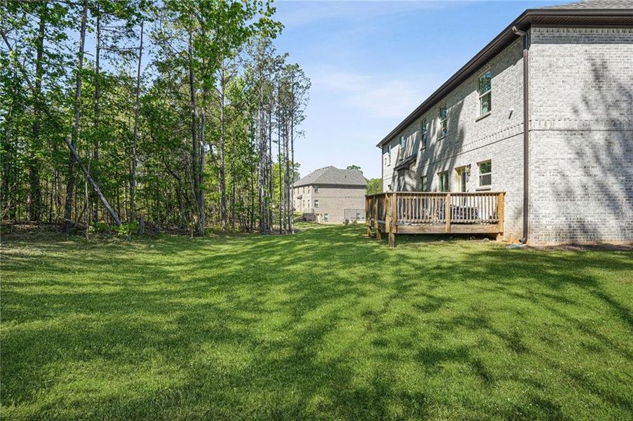 Exterior details and patio area of a home in , Fairburn (Image 4).