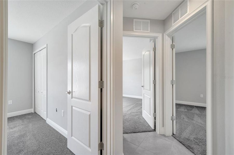 Spacious, unfurnished interior of a new home in , Kissimmee (Image 18).