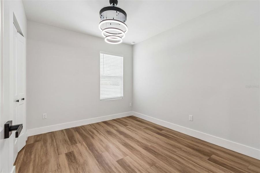 Spacious, unfurnished interior of a new home in , Tampa (Image 20).
