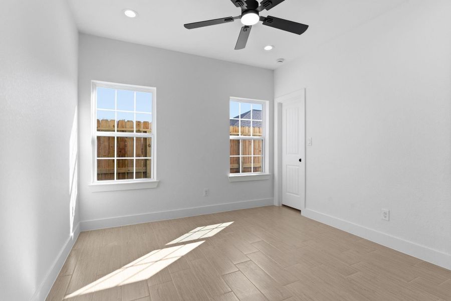 Spacious, unfurnished interior of a new home in , Houston (Image 38).
