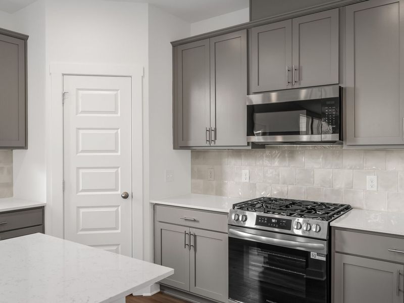 Furnished interior view inside a new home in Sage Farms, White House (Image 8).
