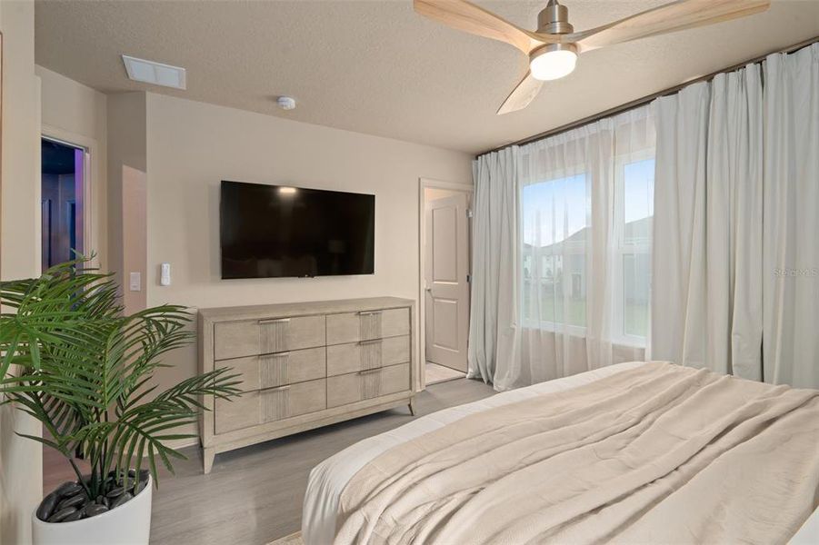 Furnished interior view inside a new home in Windsor Cay Resort, Clermont (Image 40).