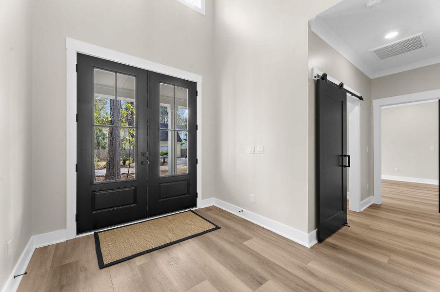 Spacious, unfurnished interior of a new home in , Summerville (Image 70).