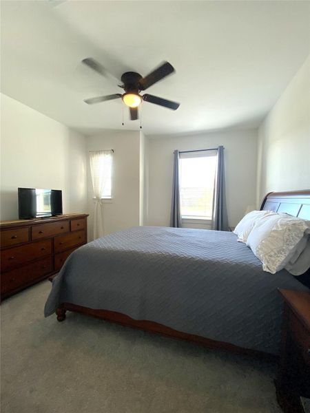 Furnished interior view inside a new home in Centennial Oaks, Santa Fe (Image 25).