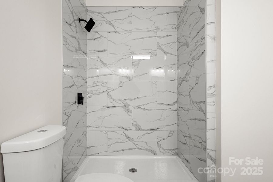 Image 46 of a home in .