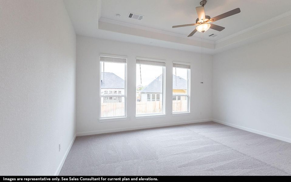 Spacious, unfurnished interior of a new home in Suncreek Estates, Rosharon (Image 17).