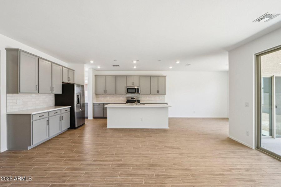 7-web-or-mls-W Pecan Wds-S1907-007 7-web-or-mls-W Pecan Wds-S1907-007