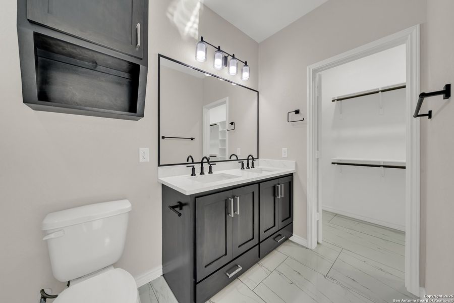 Furnished interior view inside a new home in , Natalia (Image 11).