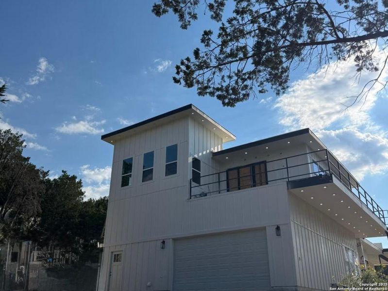 Image 16 of a home in . Image 16 of a home in .