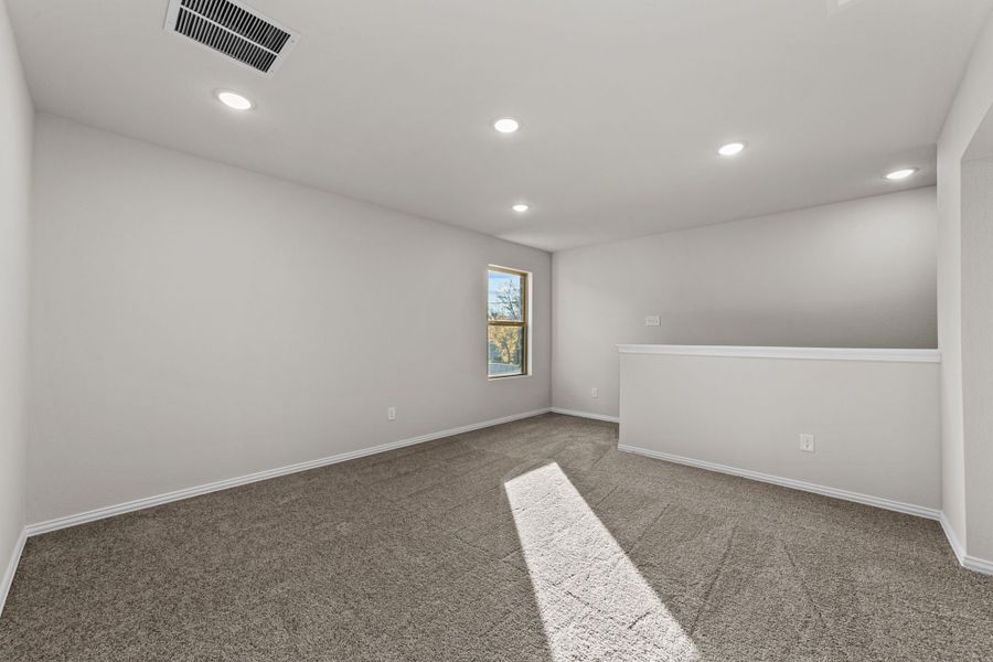 Spacious, unfurnished interior of a new home in Rolling Ridge, Van Alstyne (Image 34). Spacious, unfurnished interior of a new home in Rolling Ridge, Van Alstyne (Image 34).